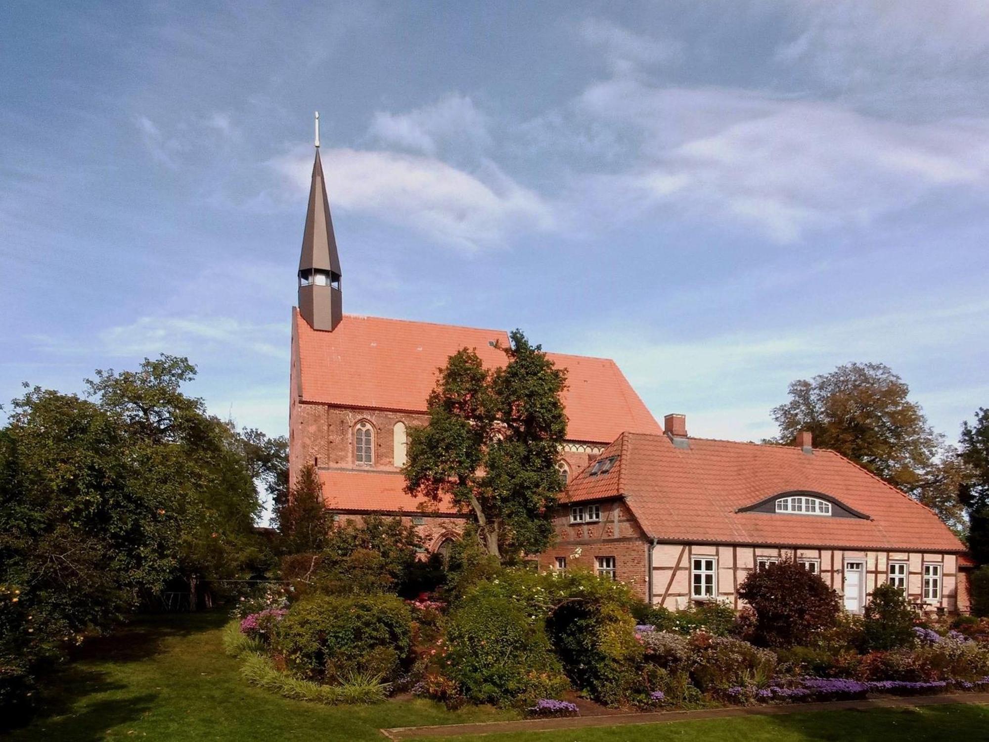 Ferienwohnung Irisgarten Am Pfarrgarten Starkow Velgast Kültér fotó