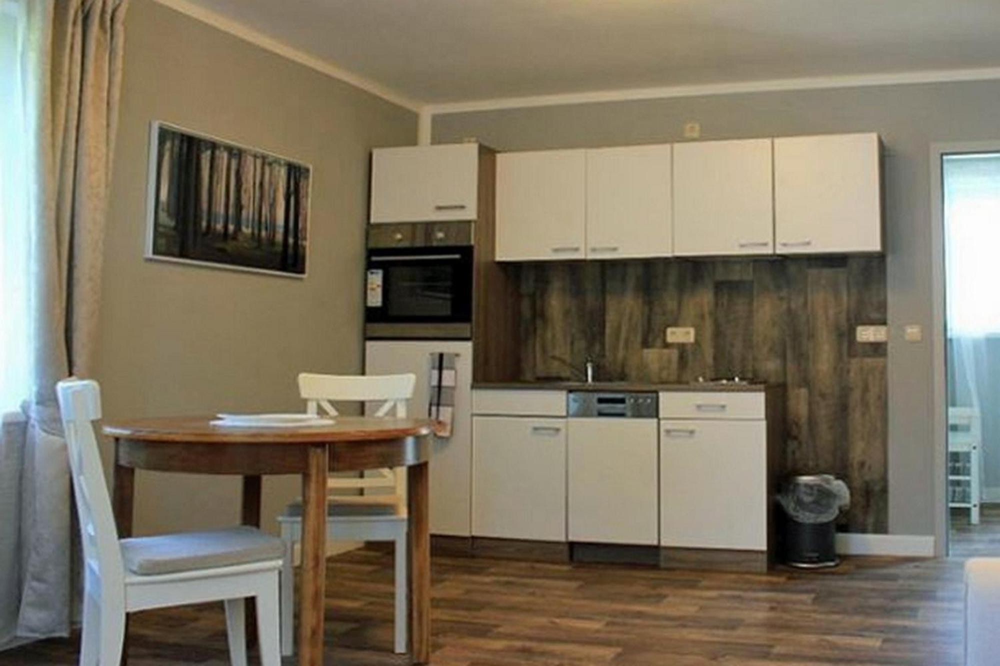 Ferienwohnung Irisgarten Am Pfarrgarten Starkow Velgast Kültér fotó